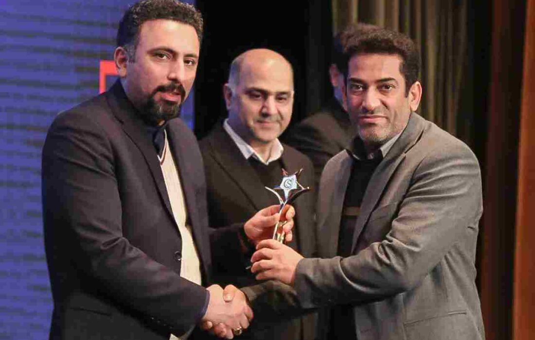 پاسخگویی ۲۴ ساعته مرکز ارتباط با مشتریان بانک‌پاسارگاد (CRM)