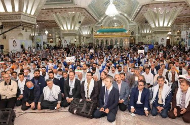 حضور مدیر عامل بانک توسعه تعاون در آئین تجدید میثاق جامعه کار و تولید با آرمان های حضرت امام خمینی(ره) حضور مدیر عامل بانک توسعه تعاون در آئین تجدید میثاق جامعه کار و تولید با آرمان های حضرت امام خمینی(ره)