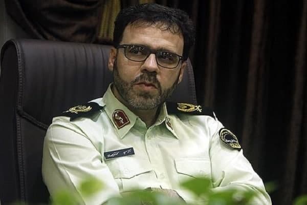 کارآگاهان درخصوص قتل داریوش مهرجویی به سرنخ های جدیدی رسیدند/ شناسایی ۴ مظنون و دستگیری ۲ نفر از آنان کارآگاهان درخصوص قتل داریوش مهرجویی به سرنخ های جدیدی رسیدند/ شناسایی ۴ مظنون و دستگیری ۲ نفر از آنان