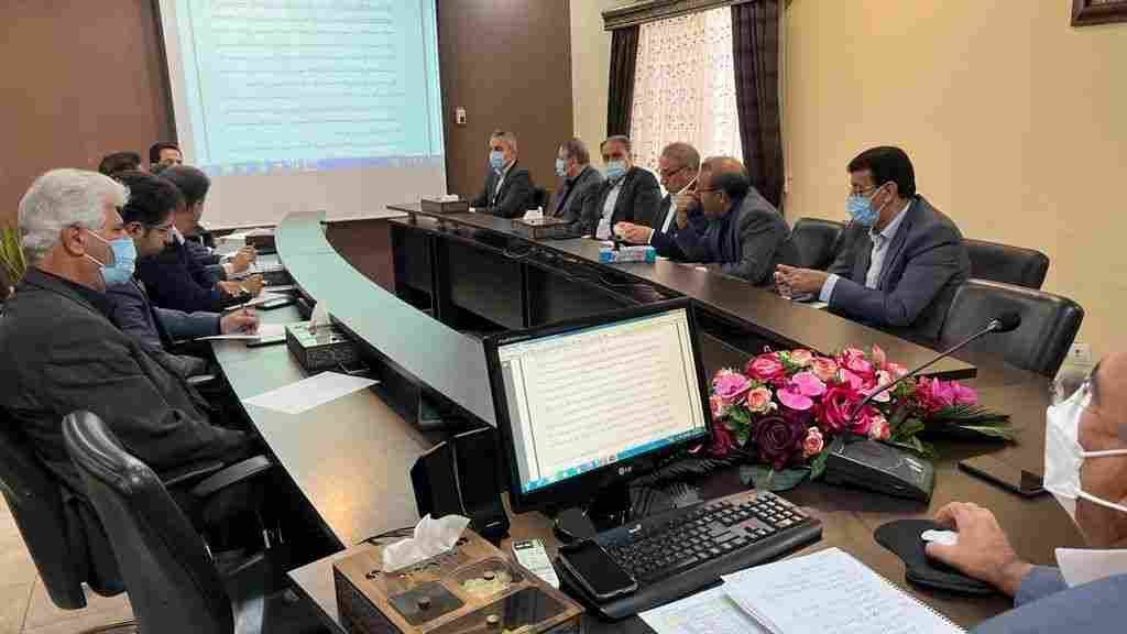 در گردهمایی روسای شعب استانی بانک ایران زمین مطرح شد: جدیت در کار، عامل رشد و موفقیت است