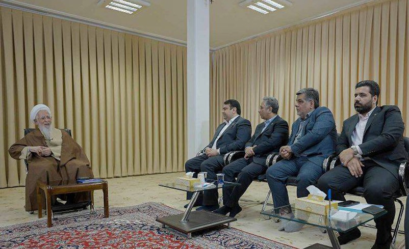 مدیرعامل بانک ملی ایران با آیات عظام و مراجع تقلید دیدار و گفت و گو کرد مدیرعامل بانک ملی ایران با آیات عظام و مراجع تقلید دیدار و گفت و گو کرد