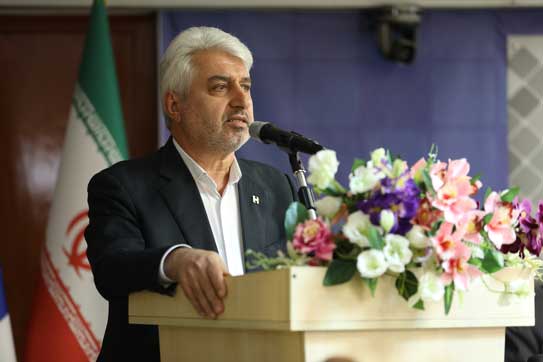 معاون اعتباری بانک تشریح کرد: بانک صادرات ایران ١۵٧ هزار میلیارد تومان تسهیلات به بخش‌های اقتصادی پرداخت کرد