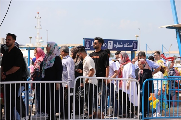 مروری بر مزایای فروش متری مسکن در بورس کالا؛ امکان سرمایه گذاری در بازار ملک با سرمایه خرد فراهم می شود مروری بر مزایای فروش متری مسکن در بورس کالا؛ امکان سرمایه گذاری در بازار ملک با سرمایه خرد فراهم می شود