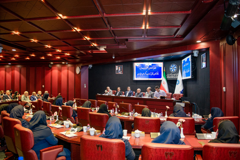 اعضای هیات رئیسه خطمشی کلی امور اجرایی اتاق تهران را ترسیم کردند تعامل، کنشگری و ارتقای خدماترسانی به بخش خصوصی اعضای هیات رئیسه خطمشی کلی امور اجرایی اتاق تهران را ترسیم کردند تعامل، کنشگری و ارتقای خدماترسانی به بخش خصوصی