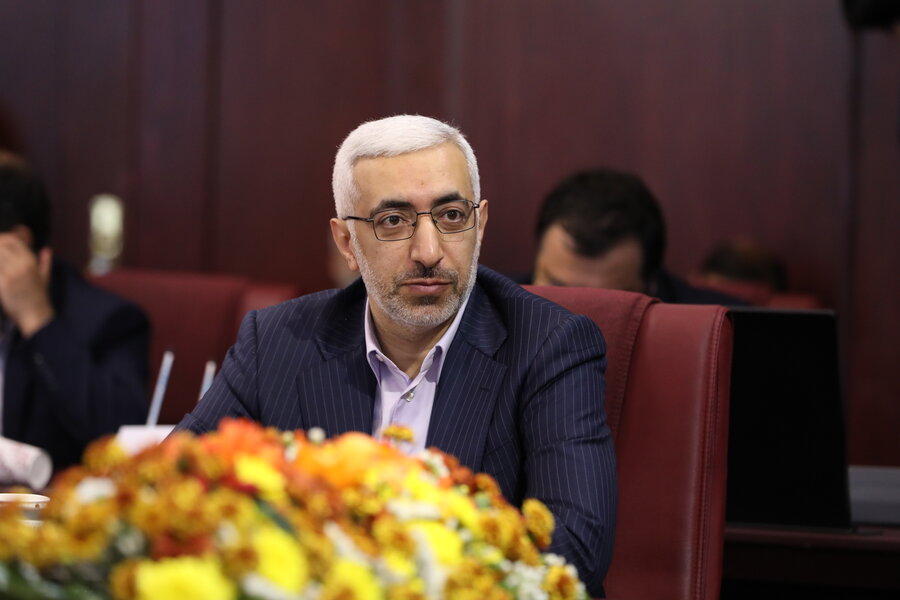 رئیس سازمان بورس: کاهش نرخ ارز در بازار غیررسمی تاثیر چندانی بر بازار سرمایه ندارد سودآوری شرکتهای بورسی افزایش پیدا کرده است رئیس سازمان بورس: کاهش نرخ ارز در بازار غیررسمی تاثیر چندانی بر بازار سرمایه ندارد سودآوری شرکتهای بورسی افزایش پیدا کرده است