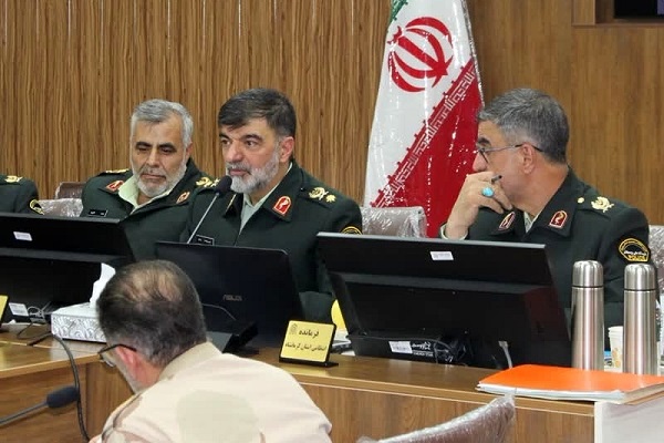 فرمانده فراجا اعلام کرد: اهتمام پلیس برای پیشگیری از سرقت در سال جدید/ پدیده قاچاق را از ریشه میخشکانیم فرمانده فراجا اعلام کرد: اهتمام پلیس برای پیشگیری از سرقت در سال جدید/ پدیده قاچاق را از ریشه میخشکانیم