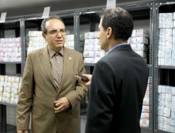 شتاب بانکداری دیجیتال مانع پاسخگویی به سایر نیازهای مشتریان شعب بانک نیست شتاب بانکداری دیجیتال مانع پاسخگویی به سایر نیازهای مشتریان شعب بانک نیست