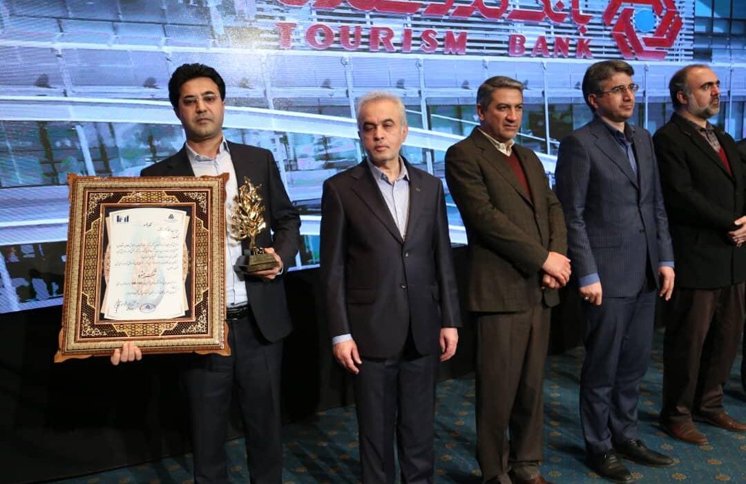 تجارتنو از مدال آور المپیاد علوم و ریاضی آسیایی تقدیر به عمل آورد تجارتنو از مدال آور المپیاد علوم و ریاضی آسیایی تقدیر به عمل آورد