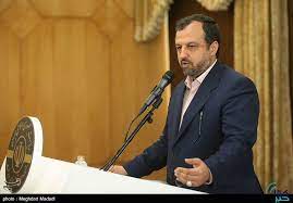 حمایت وزیر اقتصاد از عرضه خودرو در بورس کالا