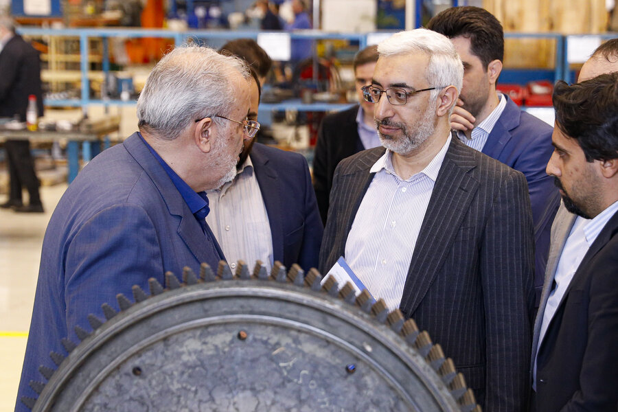 رئیس سازمان بورس در بازدید از «مپنا» مطرح کرد؛ سیگنالدهی اشتباه، مانع رشد چند برابری دانشبنیانها رئیس سازمان بورس در بازدید از «مپنا» مطرح کرد؛ سیگنالدهی اشتباه، مانع رشد چند برابری دانشبنیانها