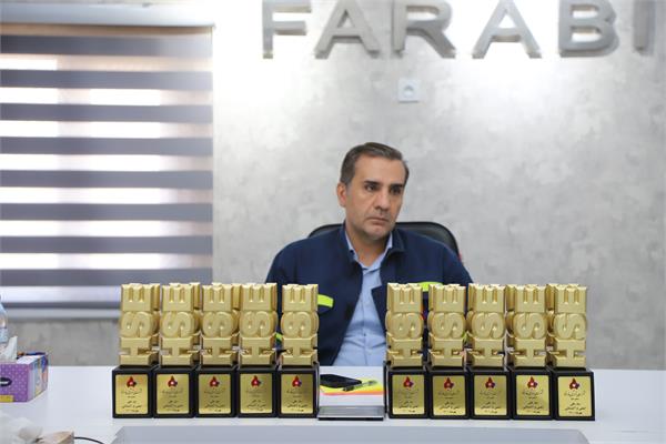به مناسبت روز ملی ایمنی و آتش نشانی تجلیل مدیرعامل پتروشیمی فارابی از کارکنان واحد ایمنی و آتش نشانی به مناسبت روز ملی ایمنی و آتش نشانی تجلیل مدیرعامل پتروشیمی فارابی از کارکنان واحد ایمنی و آتش نشانی