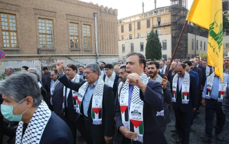 محکومیت جنایات رژیم صهیویستی علیه مردم مظلوم غزه توسط کارکنان بانک ملی ایران محکومیت جنایات رژیم صهیویستی علیه مردم مظلوم غزه توسط کارکنان بانک ملی ایران