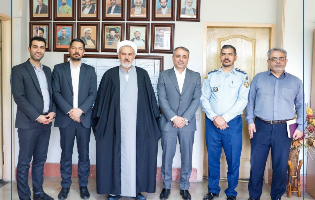 دکتر بهاری فر : معرفی خدمات شرکت بیمه حکمت صبا به جامعه ارتش از برنامه های ماست دکتر بهاری فر : معرفی خدمات شرکت بیمه حکمت صبا به جامعه ارتش از برنامه های ماست