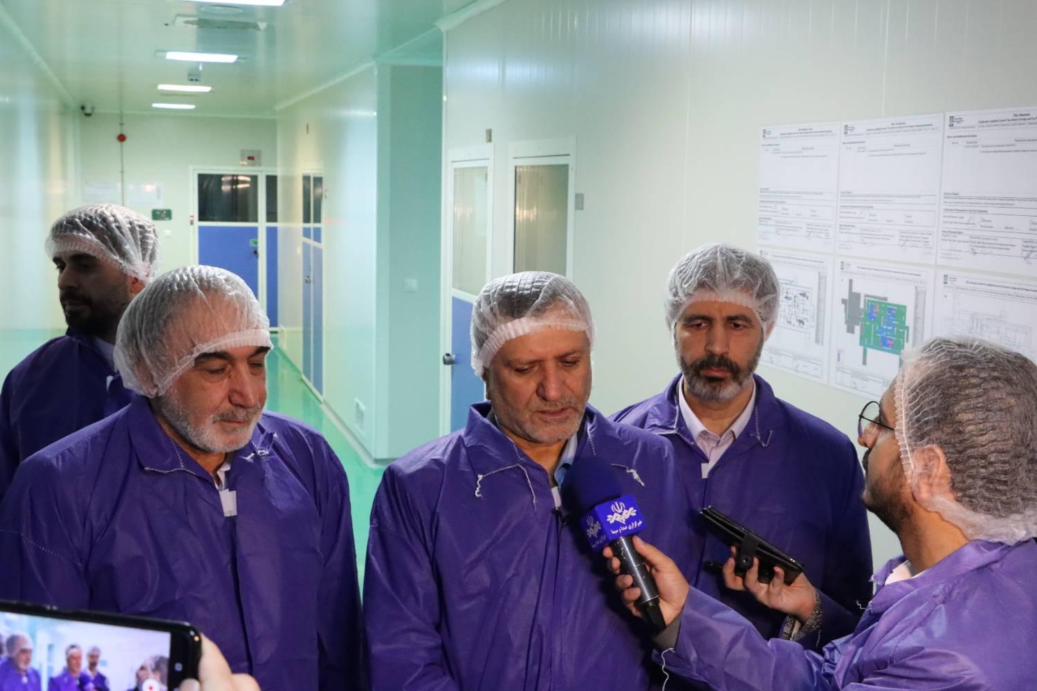 وزیر تعاون در بازدید از شرکت کارخانجات داروپخش مطرح کرد: تبلور شعار سال در مجموعه دارویی تامین