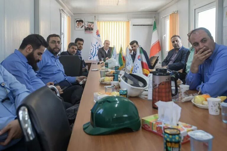 بازدید مدیرعامل شرکت سرمایهگذاری صندوق بازنشستگی کشوری از پتروشیمی جم و توسعه پلیمر کنگان بازدید مدیرعامل شرکت سرمایهگذاری صندوق بازنشستگی کشوری از پتروشیمی جم و توسعه پلیمر کنگان