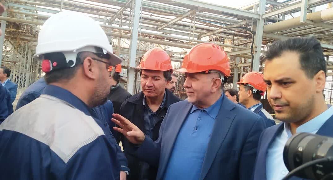 مشکلات پتروشیمی آبادان در اسرع وقت برطرف خواهد شد مشکلات پتروشیمی آبادان در اسرع وقت برطرف خواهد شد