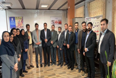 مدیرعامل شرکت بیمه حکمت از شعبه خرم آباد بازدید کرد مدیرعامل شرکت بیمه حکمت از شعبه خرم آباد بازدید کرد