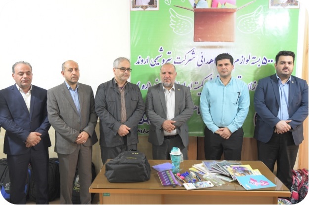 دیدار مدیرعامل پتروشیمی اروند با رئیس کمیته امداد امام خمینی شهرستان بندر ماهشهر/ اهدای بیش از یکهزار بسته لوازم التحریر از سوی پتروشیمی اروند به مددجویان کمیته امداد دیدار مدیرعامل پتروشیمی اروند با رئیس کمیته امداد امام خمینی شهرستان بندر ماهشهر/ اهدای بیش از یکهزار بسته لوازم التحریر از سوی پتروشیمی اروند به مددجویان کمیته امداد