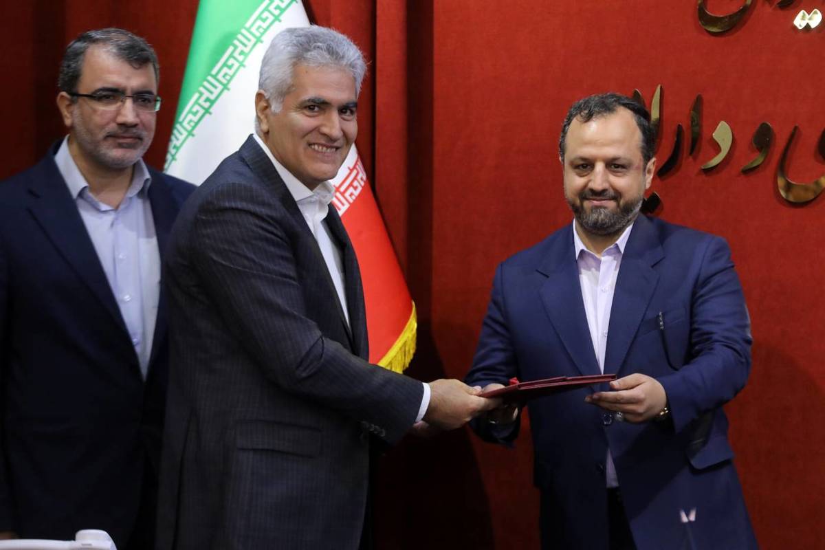 از سوی وزارت امور اقتصادی و دارایی؛پست بانک ایران به عنوان برترین بانک دولتی و دستگاه اجرایی برتر در جشنواه شهید رجایی انتخاب شد از سوی وزارت امور اقتصادی و دارایی؛پست بانک ایران به عنوان برترین بانک دولتی و دستگاه اجرایی برتر در جشنواه شهید رجایی انتخاب شد