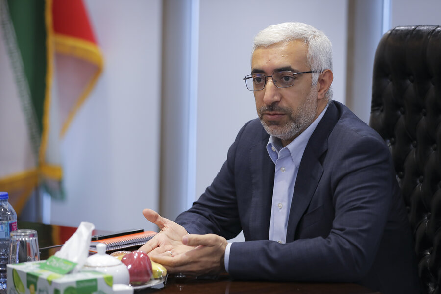 با حضور رئیس کل بانک مرکزی؛ از ٢٥ رئیس شعبه موفق بانک صادرات ایران قدردانی شد با حضور رئیس کل بانک مرکزی؛ از ٢٥ رئیس شعبه موفق بانک صادرات ایران قدردانی شد