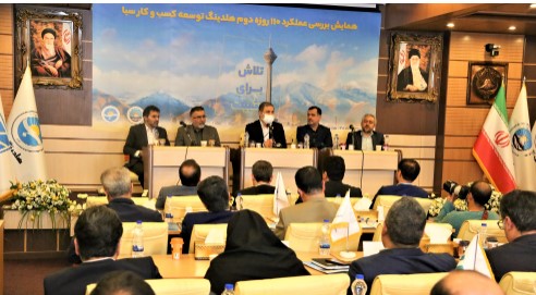 رصد و نیازسنجی دقیق مشتریان برنامه ۱۴۰۱ بانک کارآفرین