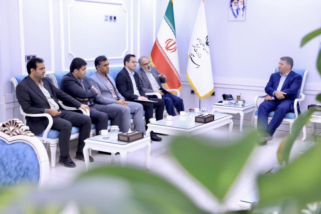 حل مشکلات تولید و اشتغال با تعامل صنعتگران و مسؤلان/پرداخت ۸۳۰ میلیارد ریال به دانش بنیان های استان یزد حل مشکلات تولید و اشتغال با تعامل صنعتگران و مسؤلان/پرداخت ۸۳۰ میلیارد ریال به دانش بنیان های استان یزد