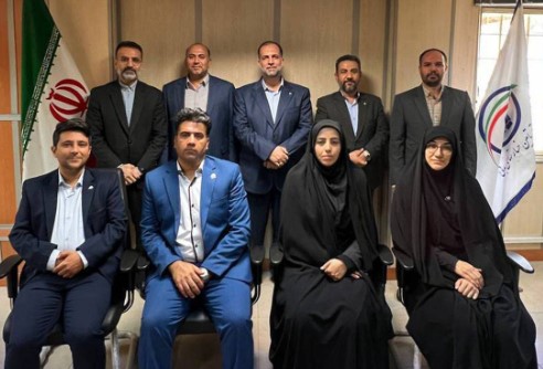 «بانکداری جامع» و «بانکداری نسل چهارم» در بانک صادرات ایران با جدیت دنبال خواهد شد «بانکداری جامع» و «بانکداری نسل چهارم» در بانک صادرات ایران با جدیت دنبال خواهد شد