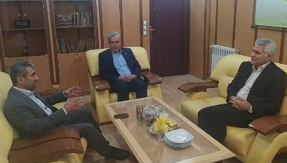 رئیس کمیسیون اقتصادی مجلس شورای اسلامی در دیدار با بهزاد شیری: عملکرد پست بانک ایران در ارائه خدمات بانکی در روستاها قابل تقدیر است رئیس کمیسیون اقتصادی مجلس شورای اسلامی در دیدار با بهزاد شیری: عملکرد پست بانک ایران در ارائه خدمات بانکی در روستاها قابل تقدیر است