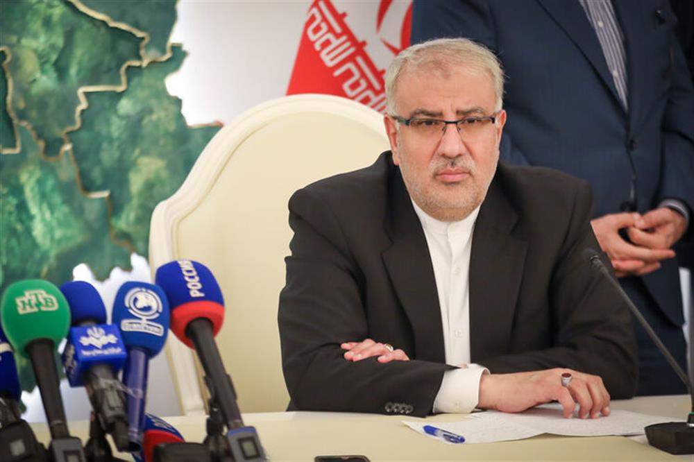 وزیر نفت خبر داد: صادرات محصولات و کاتالیستهای پتروشیمی به روسیه وزیر نفت خبر داد: صادرات محصولات و کاتالیستهای پتروشیمی به روسیه