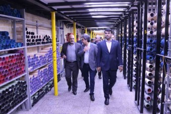 بازدید مدیرعامل بانک توسعه تعاون از صنعت نساجی و فرش کاشان بازدید مدیرعامل بانک توسعه تعاون از صنعت نساجی و فرش کاشان