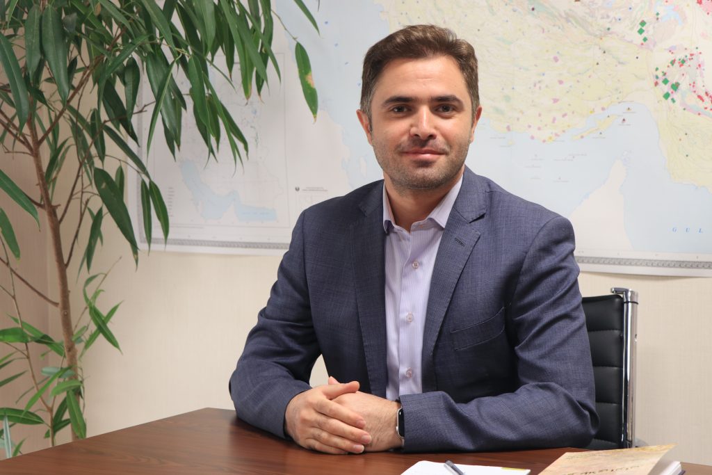 معاون امور معادن و صنایع معدنی شرکت توسعه معادن و فلزات؛ در اکتشافات و آنالیز «نادر خاکی‌ها» از دنیا عقب هستیم