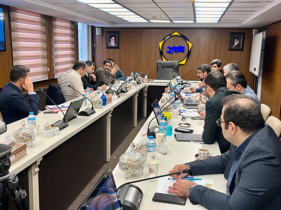 در جلسه مشترک بورس کالا و وزارت صمت؛ ۶ توافق مهم برای تعادل بازار خودرو صورت گرفت