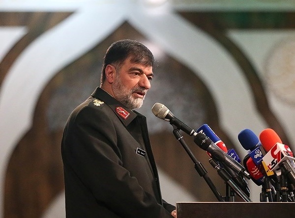 فرمانده کل انتظامی کشور : امنیت لازمه پیشرفت هر جامعه ای است / امروز مردم پاسخ دشمنان را خواهند داد فرمانده کل انتظامی کشور : امنیت لازمه پیشرفت هر جامعه ای است / امروز مردم پاسخ دشمنان را خواهند داد