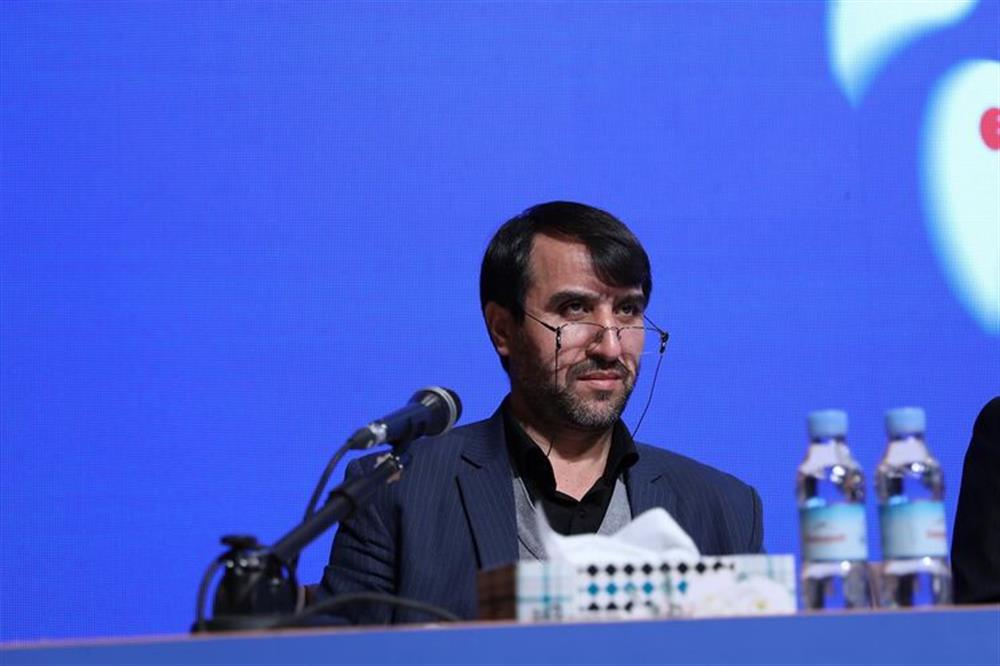 معاون وزیر نفت و مدیرعامل شرکت ملی صنایع پتروشیمی خبر داد کاتالیست های ایرانی با موفقیت در روسیه استفاده شد/ راهبرد کلان ما طراحی چرخه کامل صنعت پتروشیمی در کشور است
