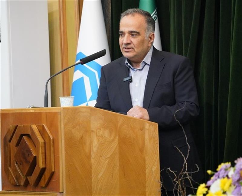 رئیس کل بیمه مرکزی در آیین تجلیل از خادمان همایش بزرگ اربعین: صنعت بیمه تمامقد در خدمت مردم است رئیس کل بیمه مرکزی در آیین تجلیل از خادمان همایش بزرگ اربعین: صنعت بیمه تمامقد در خدمت مردم است