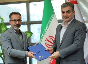 رئیس کمیسیون اقتصادی مجلس شورای اسلامی از توزیع کمک‌ های بیمه‌آسیا در مناطق سیل‌زده جنوب استان کرمان قدردانی کرد