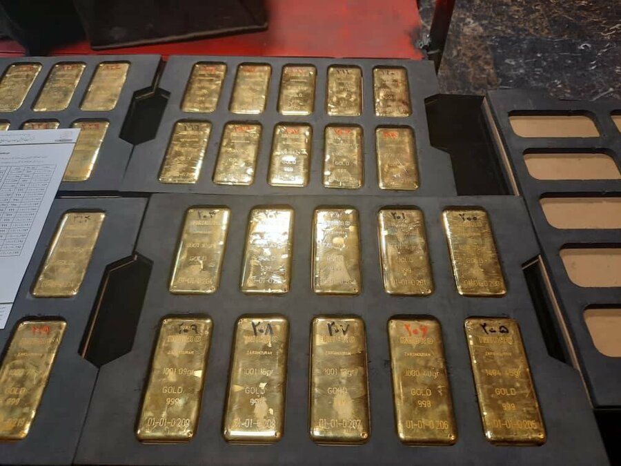در روز نخست معاملات؛ ۱۶ هزار و ۸۴۴ گواهی سپرده طلا در بورس معامله شد
