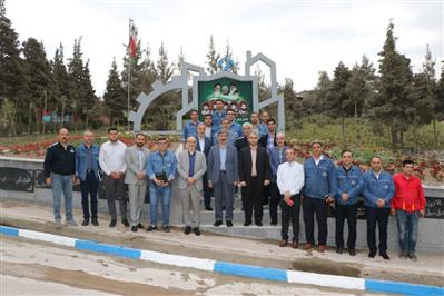 بازدید مدیرعامل شركت سرمایه گذاری تامین اجتماعی از شركت سیمان خز بازدید مدیرعامل شركت سرمایه گذاری تامین اجتماعی از شركت سیمان خز