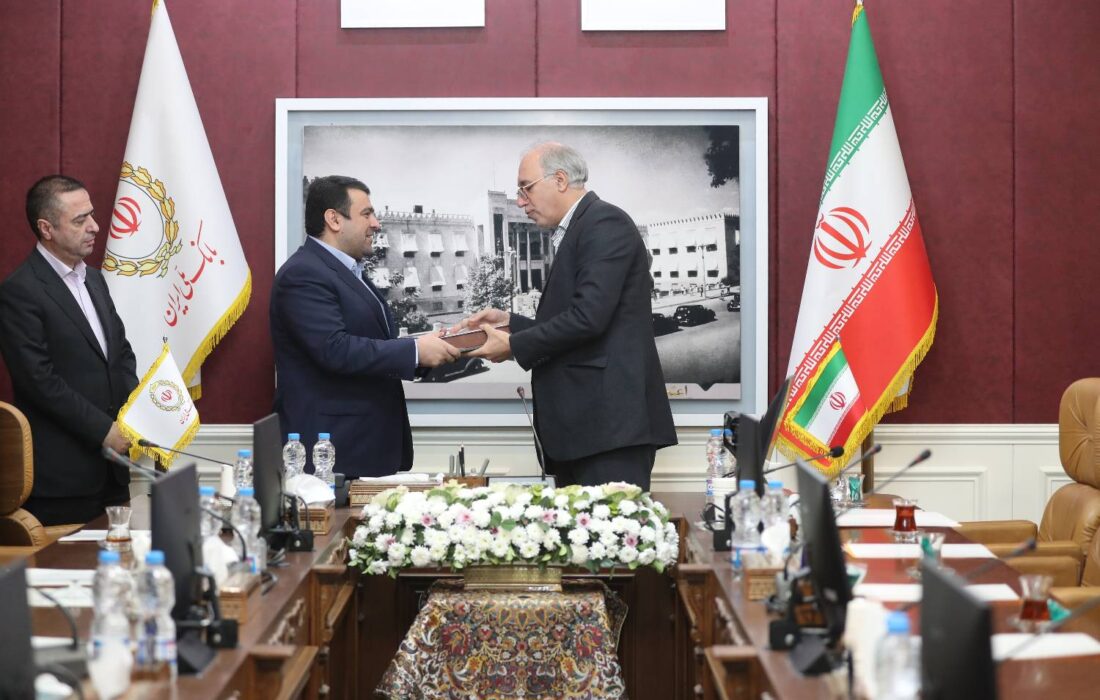 مراسم معارفه ابوالفضل نجار زاده سرپرست بانک ملی ایران برگزار شد