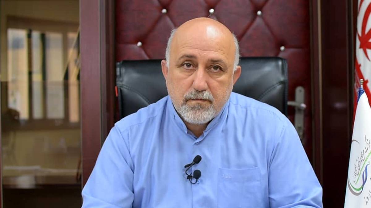 تقدیر قائم مقام مدیرعامل بیمه سرمد از آتشنشانان ایستگاه ۸۸ تقدیر قائم مقام مدیرعامل بیمه سرمد از آتشنشانان ایستگاه ۸۸