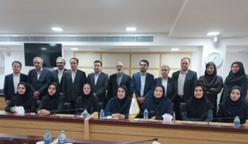 استمرار و رونق فعالیت واحدهای تولیدی، روحیه خودباوری را در جامعه تقویت می کند/ با تکیه بر مزیت های رقابتی مختص این بانک، پرتفوی خدماتی خود را ارتقا می دهیم