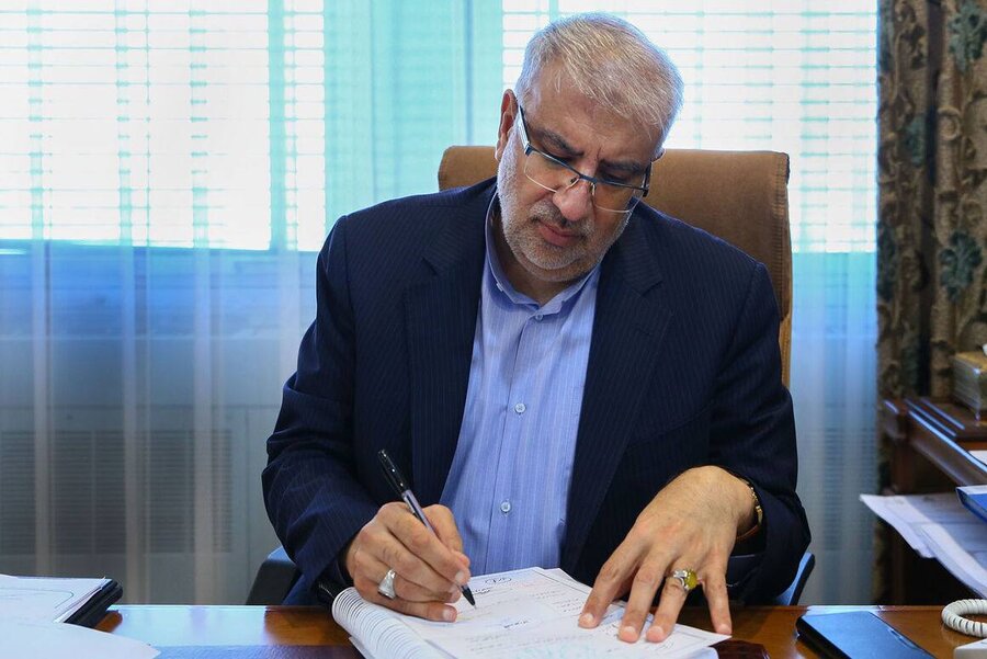 با ابلاغ وزیر نفت؛ «گواهی سپرده گاز طبیعی» در بورس انرژی کلید میخورد با ابلاغ وزیر نفت؛ «گواهی سپرده گاز طبیعی» در بورس انرژی کلید میخورد