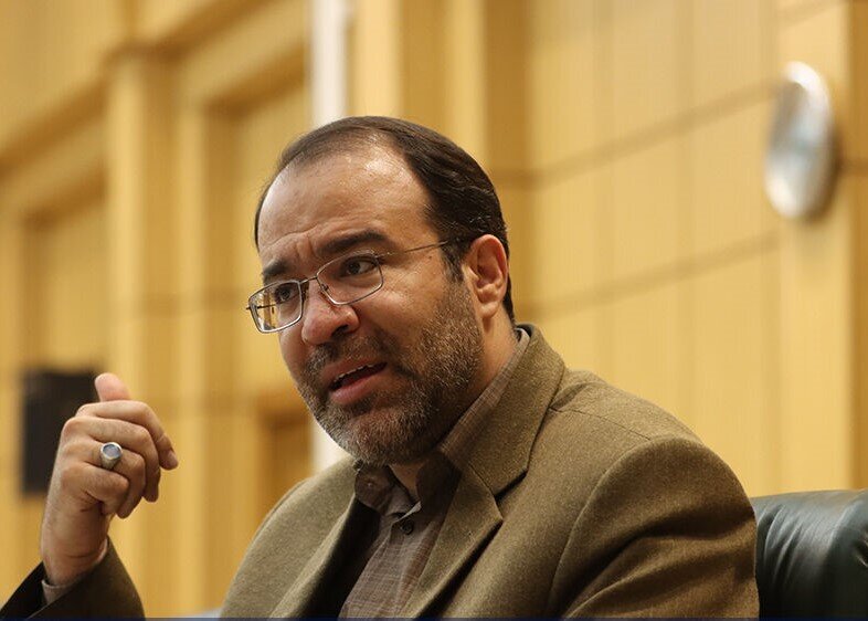 سخنگوی کمیسیون اقتصادی مجلس: مجلس عرضه خودرو در بورس را کاملا بر قرعهکشی ترجیح میدهد سخنگوی کمیسیون اقتصادی مجلس: مجلس عرضه خودرو در بورس را کاملا بر قرعهکشی ترجیح میدهد