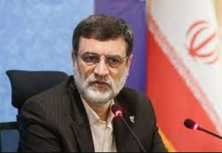 قاضی‌زاده هاشمی در کمیسیون اجتماعی مجلس عنوان کرد: در حال تلاش برای دریافت مجوز راه‌اندازی ۳۰۰ باجه برای بانک دی هستیم