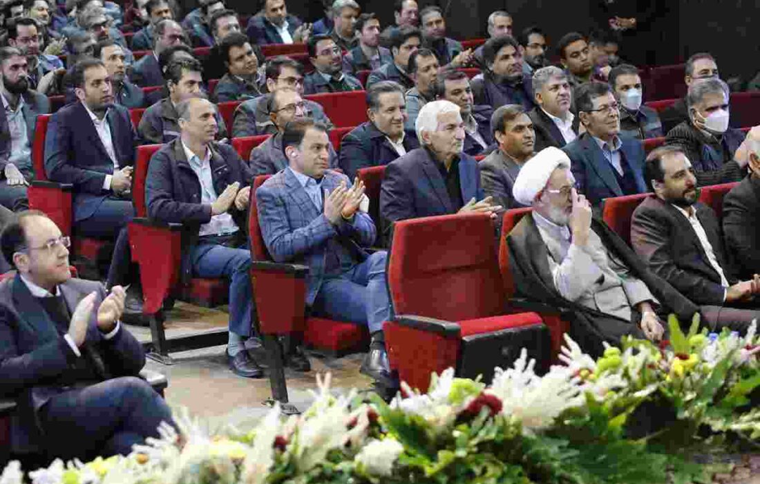 آیین تکریم و معارفه مدیرعامل شرکت جهان فولاد سیرجان برگزار شد؛ مهندس علی پورمعصومی رسما مدیر عامل جهان فولاد شد آیین تکریم و معارفه مدیرعامل شرکت جهان فولاد سیرجان برگزار شد؛ مهندس علی پورمعصومی رسما مدیر عامل جهان فولاد شد