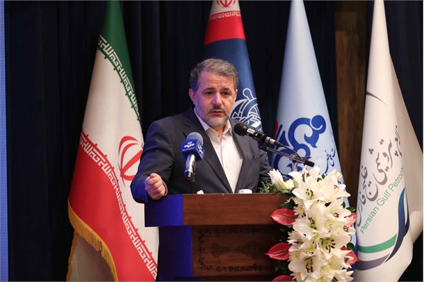 معاون امور بندری سازمان بنادر  : خدمات پس‌کرانه‌ای بنادر به صنایع در حال توسعه است/تجارب موفق سرمایه‌گذاری در بنادر را به بخش پتروشیمی و نفت منتقل می‌کنیم