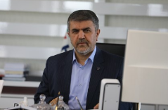 سید ضیاء ایمانی، مدیرعامل بانک: بانک صادرات ایران بر محور رعایت قانون و مقررات، «در خدمت مردم» است سید ضیاء ایمانی، مدیرعامل بانک: بانک صادرات ایران بر محور رعایت قانون و مقررات، «در خدمت مردم» است