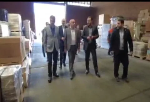 وزیر تعاون، کار و رفاه اجتماعی در بازدید یکی از مراکز توزیع کالا: فعالیت مراکز توزیع کالا با ظرفیت کامل و به صورت عادی ادامه دارد