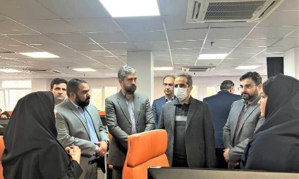 بازدید عضو هیأت مدیره و مدیران بیمه ایران از مرکز جامع پاسخگویی به ذینفعان بیمه ایران بازدید عضو هیأت مدیره و مدیران بیمه ایران از مرکز جامع پاسخگویی به ذینفعان بیمه ایران