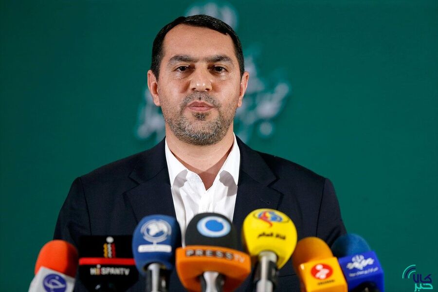 گفت‌وگوی مهم با جعفر ربیعی درباره مسائل منابع انسانی هلدینگ خلیج فارس : برخورداری از مزایای قانون کار برای کارکنان تابع صندوق بازنشستگی نفت کاملاً اختیاری است/هیچ برنامه‌ای برای تغییر صندوق بازنشستگی کارکنان وجود ندارد/روزهای بهتری در انتظار کارکنان زحمتکش است